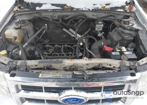 2011 Ford Escape Xlt из США, поврежденный, VIN 1FMCU9D72BKB91775